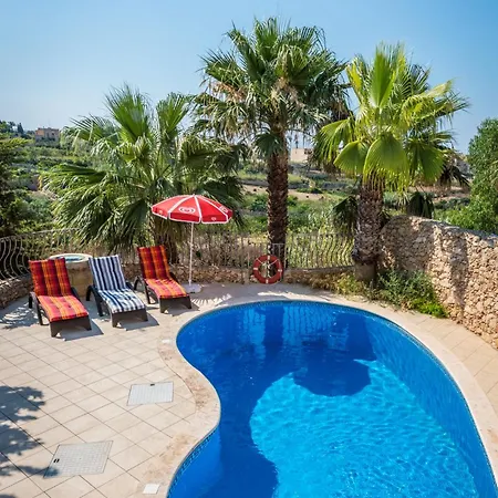 Hébergement de vacances 3 Bedroom Holiday With Private Pool And Views In-Nadur