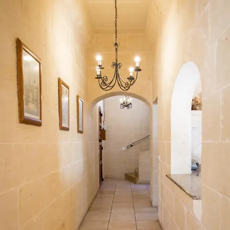 3 Bedroom Holiday With Private Pool And Views Hébergement de vacances *